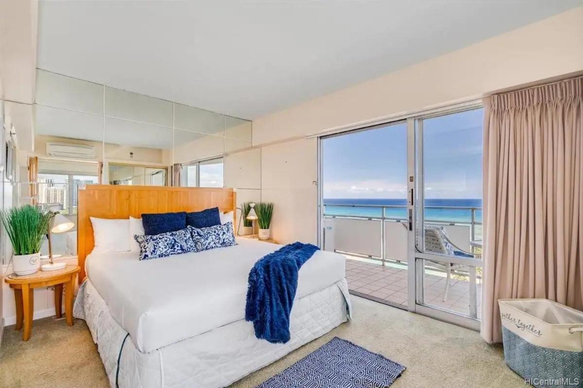 Ilikai #1743 Panoramic Views On Waikiki Beach Apart otel Honolulu Dış mekan fotoğraf